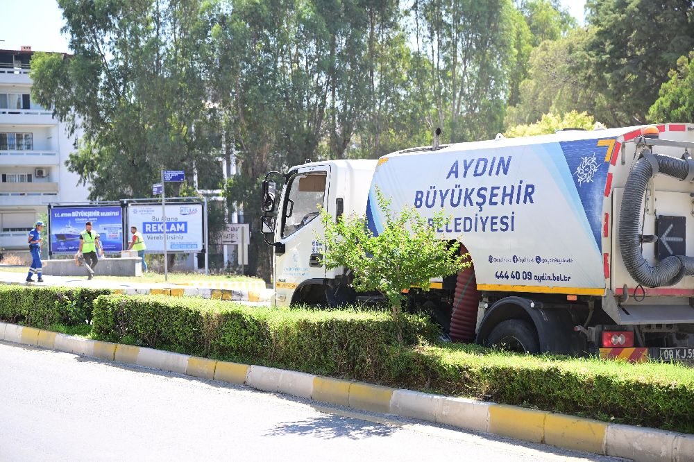 Büyükşehir’den Söke’de bakım ve temizlik çalışması