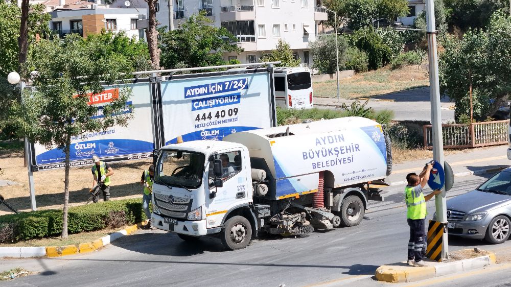  Büyükşehir’den Söke’de bakım ve temizlik çalışması