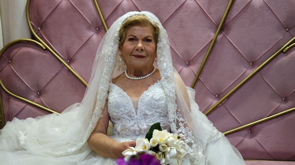 Çalılıkta ölü bulundu   Geçen yıl temsili düğünde gelinlik giymişti... 