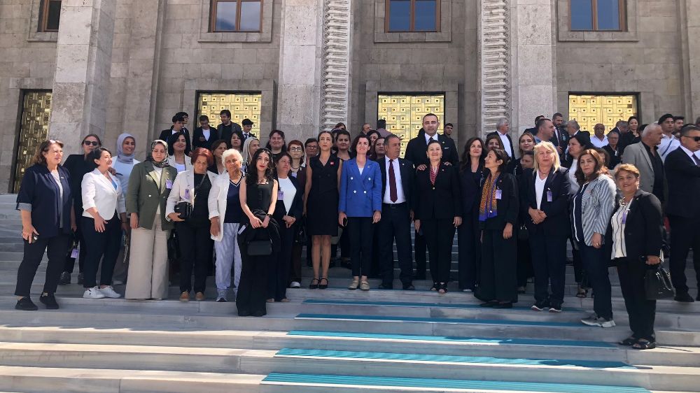 CHP Korkuteli Kadın Kolları Başkanı Alime Tıraş’tan Ankara Çıkarması