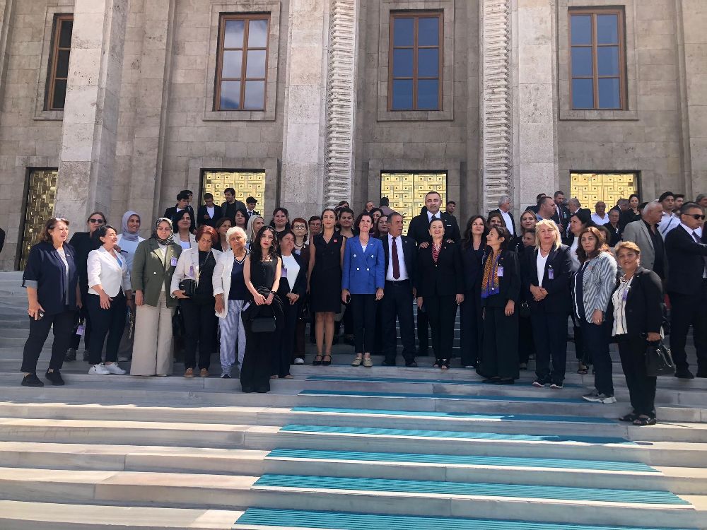 CHP Korkuteli Kadın Kolları Başkanı Alime Tıraş’tan Ankara Çıkarması