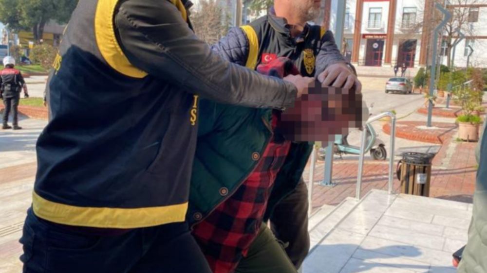 Cinayetin ardından evden elleri cebinde çıkartılan zanlıya müebbet hapis cezası verildi