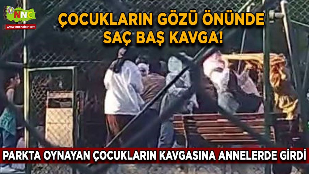 Çocuklarının kavgasına dahil olan anneler saç saça baş başa kavga etti