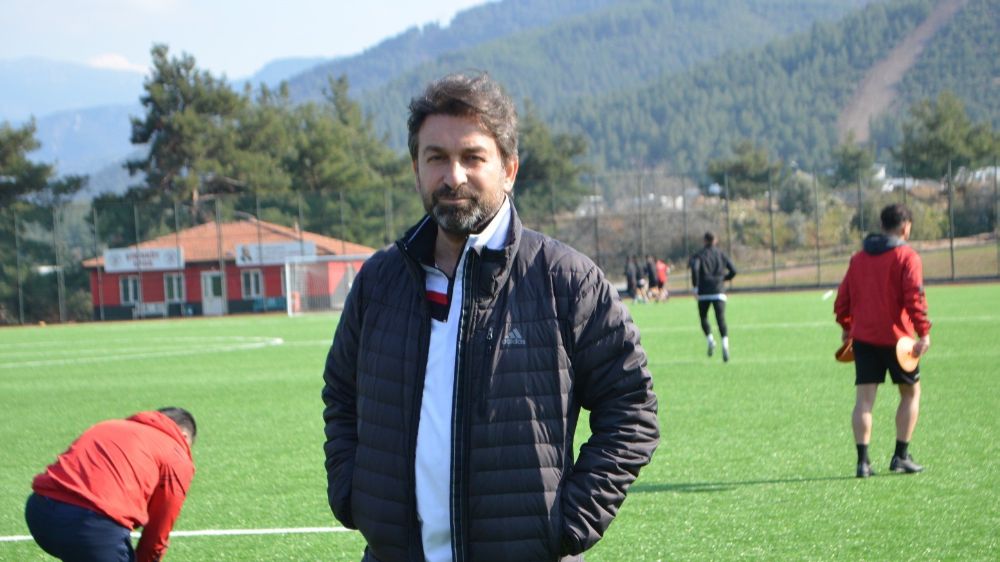 Denizli İdmanyurdu'nda yaprak dökümü