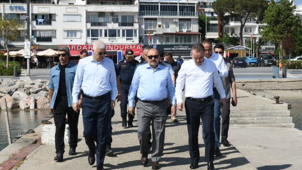 Edremit'te Vali'den ‘Polis Botu'nda inceleme