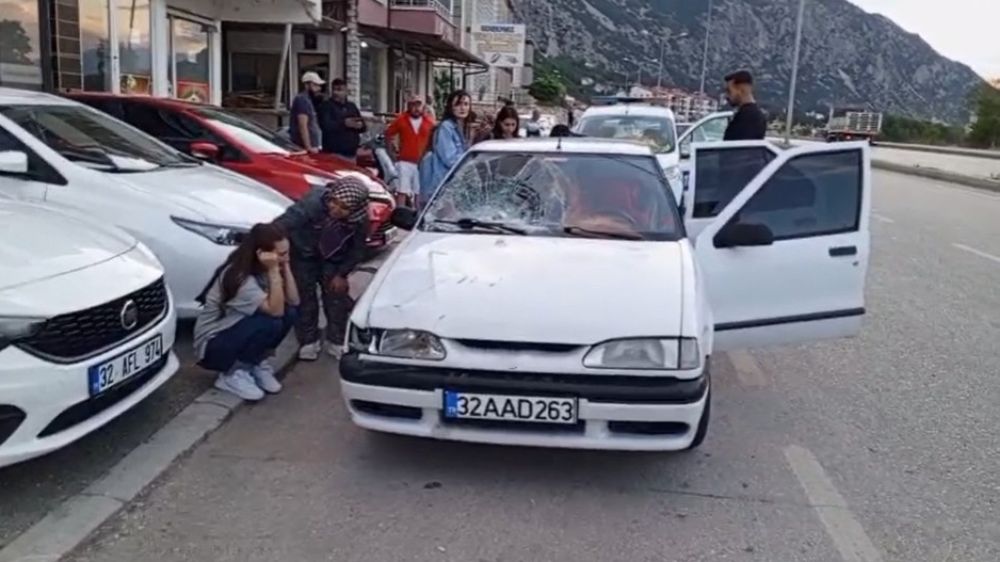 Eğirdir'de otomobilin çarpığı yaya yaralandı
