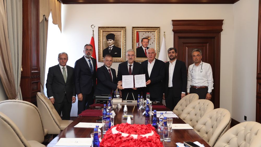 Eğitime hayırsever desteği