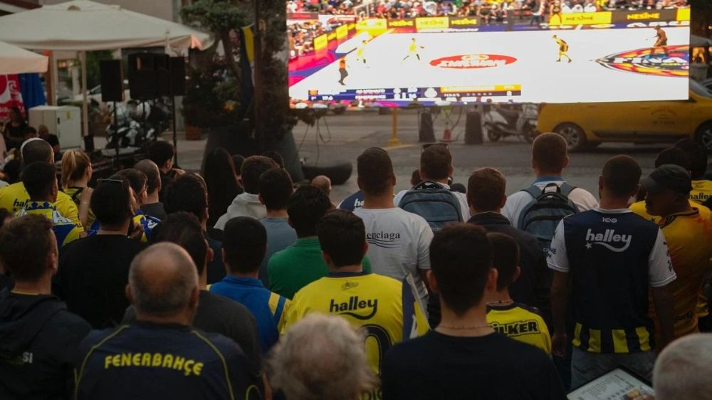 Fenerbahçe’den Başkan Ömer Günel’e teşekkür