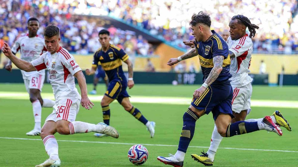 FIFA Kulüpler Dünya Kupası  Boca Juniors: 2 - Benfica: 2