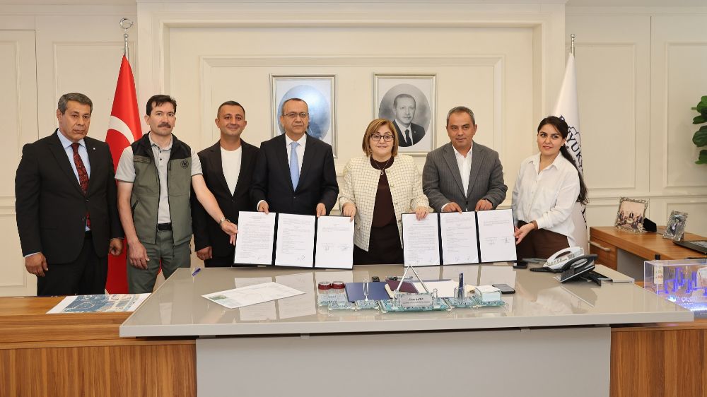  Gaziantep büyükşehir’den yeni yeşil alan çalışması