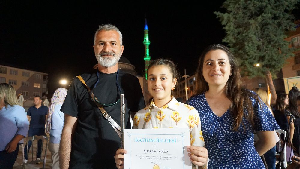 Gölhisar'da küçük parmaklar Yörük ezgilerini Batı'nın tınılarıyla buluşturdu