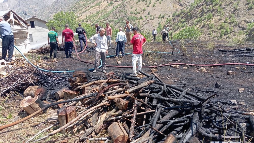 Hakkari'de hafta sonu 14 yangına müdahale edildi