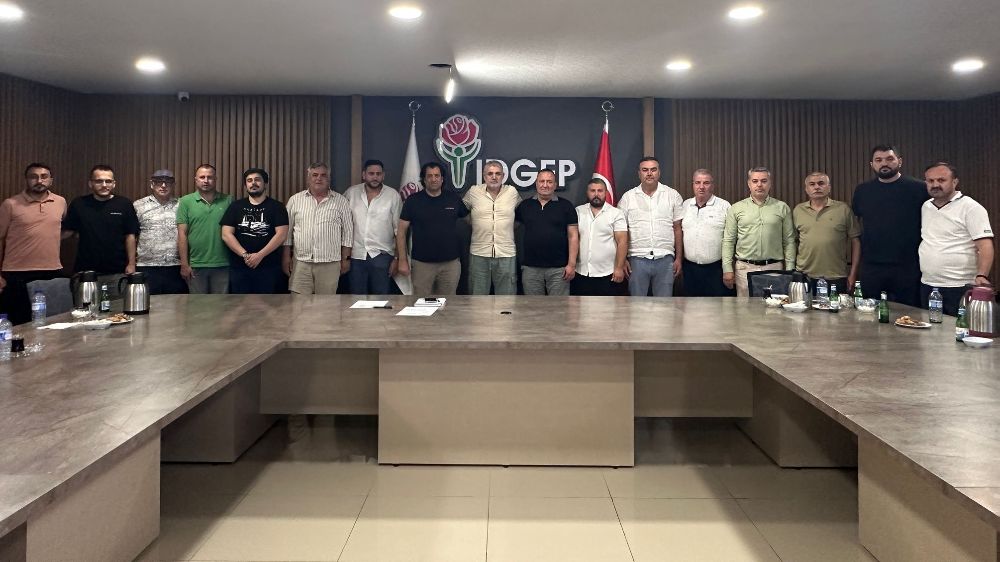 Isparta 32 Spor'da yönetim görev dağılımını yaptı