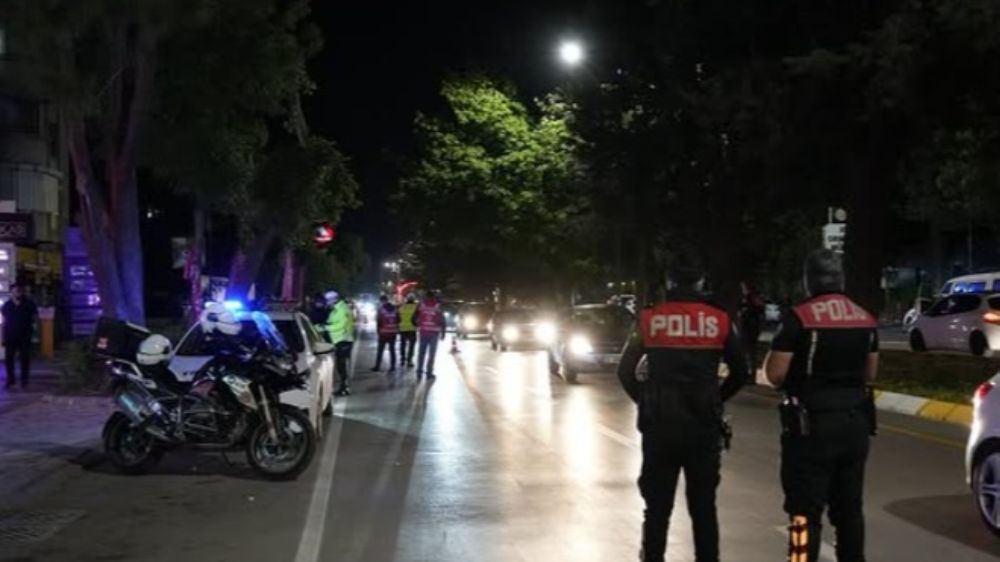 Isparta’da bir saatte 12 araç ve sürücüsüne idari para cezası uygulandı