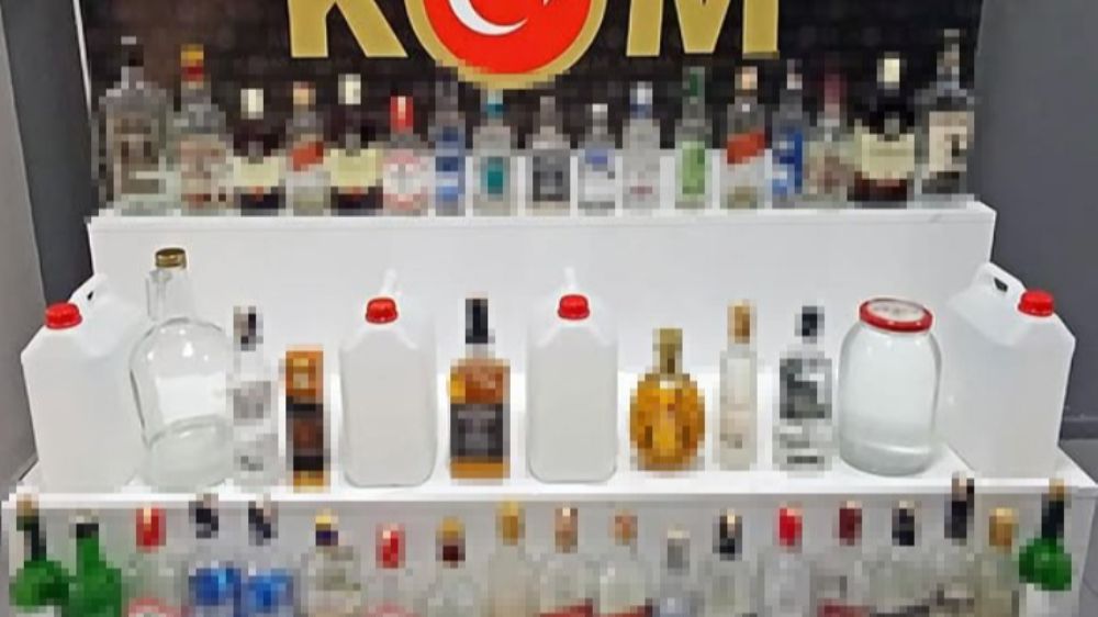 Isparta'da kaçak alkol operasyonu: 27 litre kaçak içki ele geçirildi