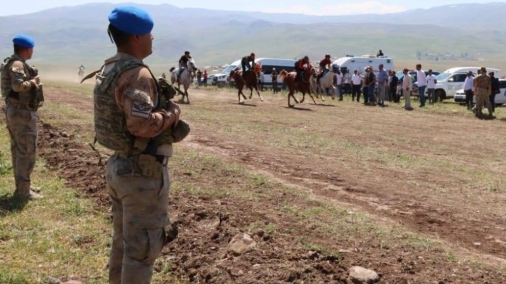 Jandarmadan huzur ve güven nöbeti