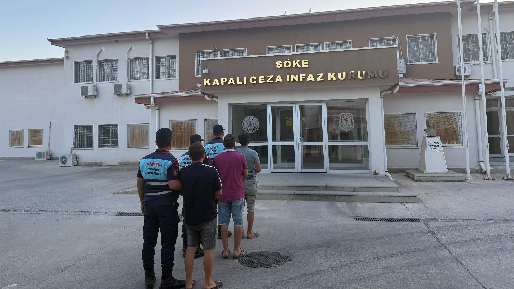 Kaçak kazı yaparken suçüstü yakalandılar