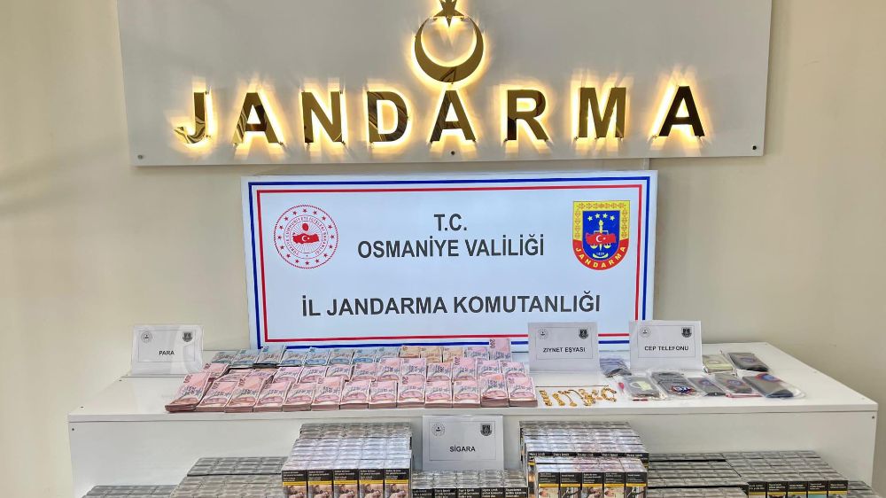 Kaçak sigara satarak 70 milyon TL gelir elde eden şahıslara jandarma operasyonu