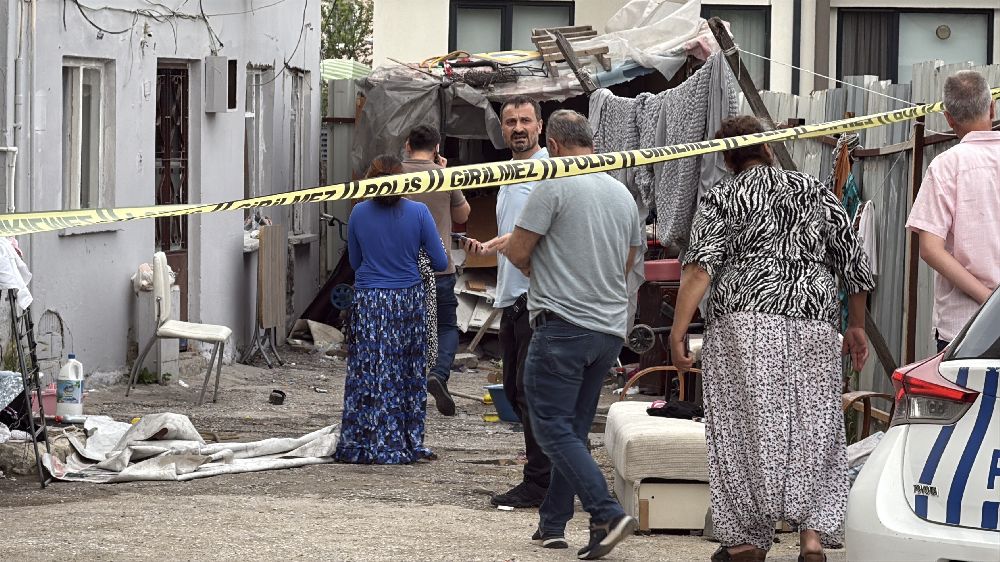 Kanlı ziyaret: Çocuklarının evinde eski eşini vurdu