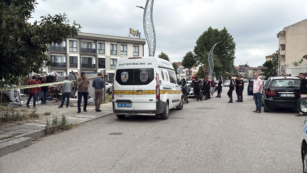 Kanlı ziyaret: Çocuklarının evinde eski eşini vurdu