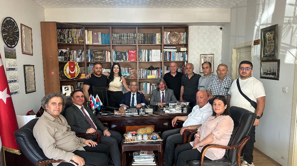 Karaca: "Gri pasaport uygulamasında gazetecilerin ailelerinin de kapsama alınmasını bekliyoruz"