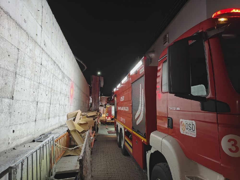Kayseri’de ahşap fabrikasında korkutan yangın