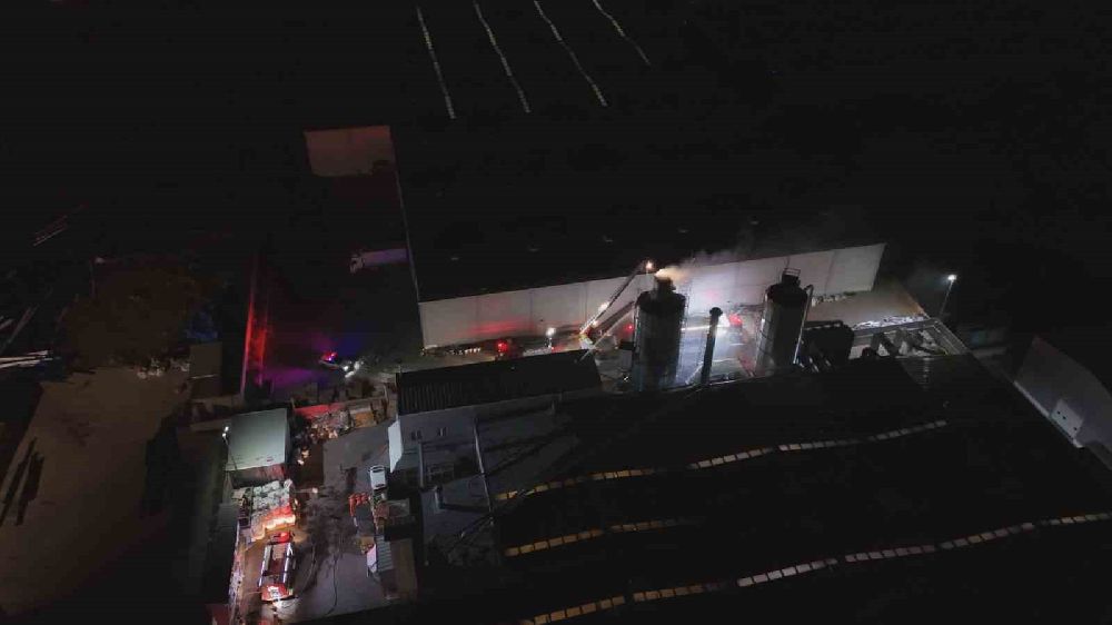 Kayseri’de ahşap fabrikasında korkutan yangın