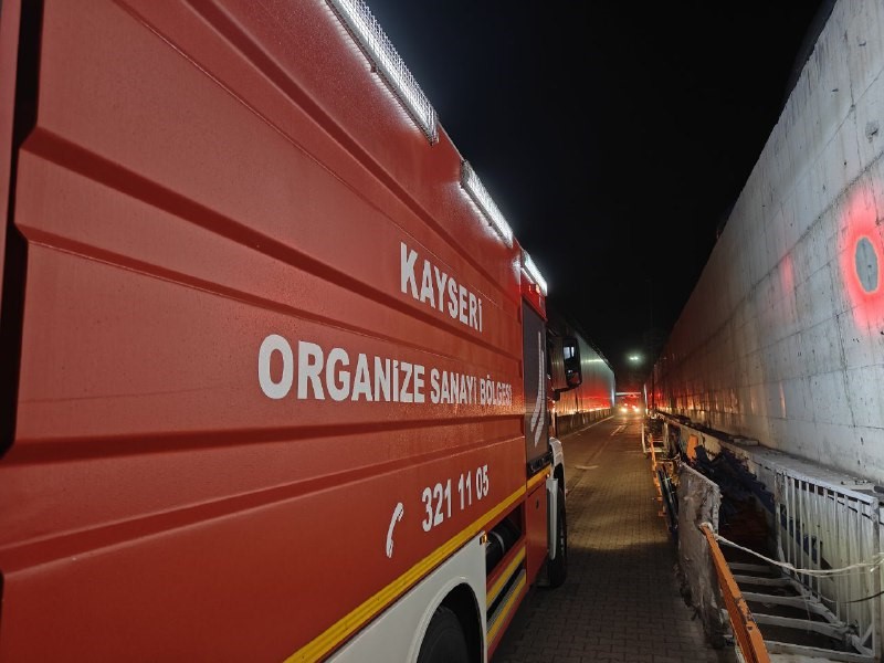 Kayseri’de ahşap fabrikasında korkutan yangın