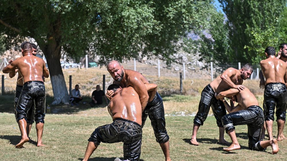 Kırkpınar Başpehlivanı Orhan Okulu'nun hedefi 3. altın kemer