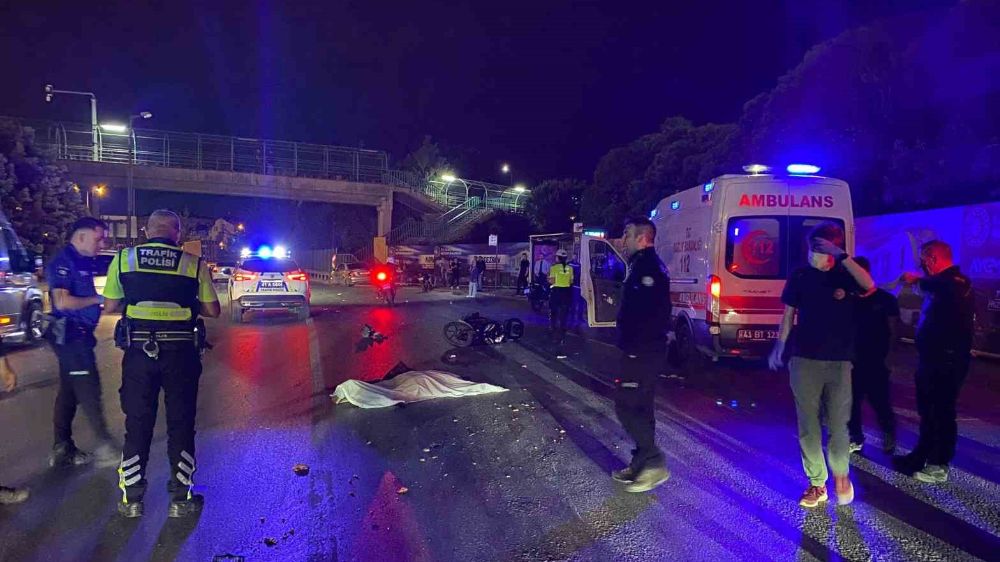 Kocaeli’de feci kaza Tır, motosiklet sürücüsünü ezdi
