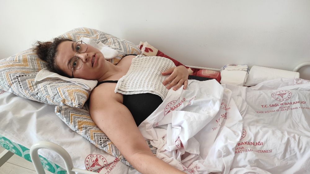 Kocası tarafından balkondan atıldığını öne süren Burdurlu  öğretmen felç kaldı