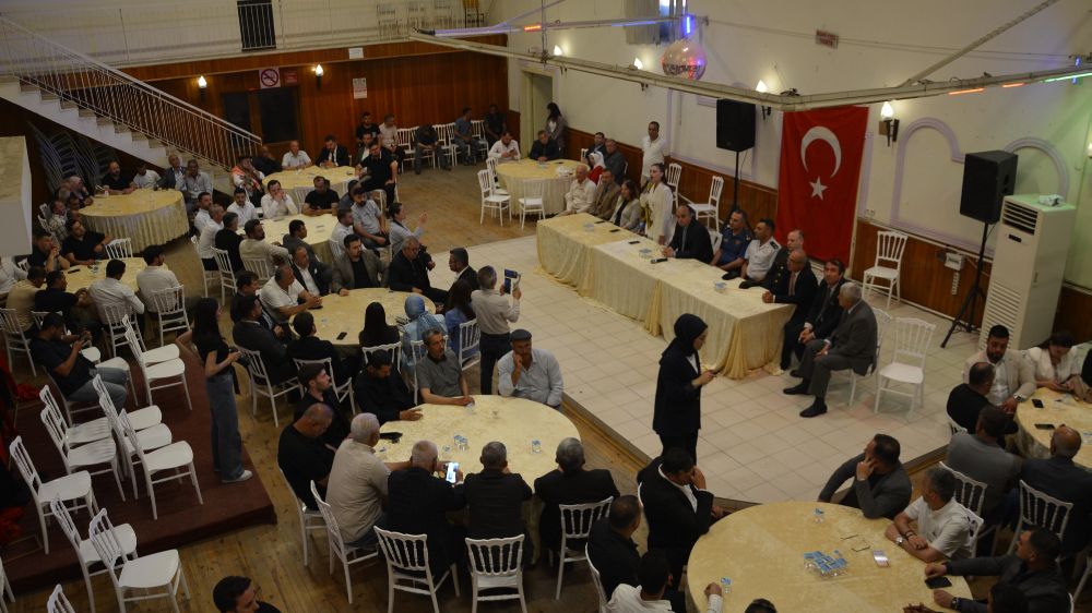 Korkuteli'nde Protokol ve halk Bayramlaştı