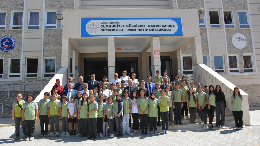 Korkuteli Okullarında Karne heyecanı 