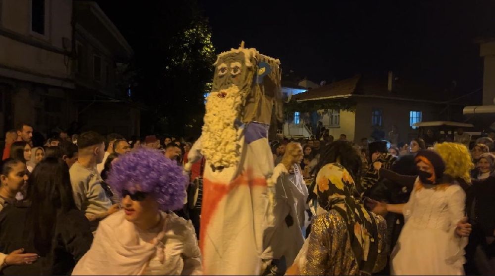 Kütahya’da "Deve Şenliği" renkli görüntülere sahne oldu