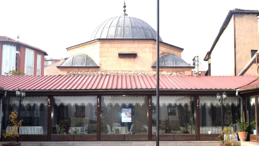 Kütahya Rüstem Paşa Medresesi tarihe ışık tutuyor