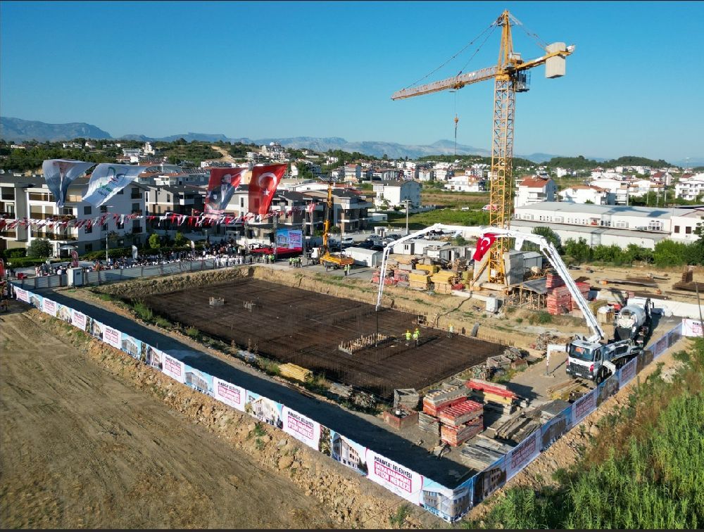 Manavgat Belediyesi Fatma Karamancı Otizm Merkezi'nin temeli atıldı