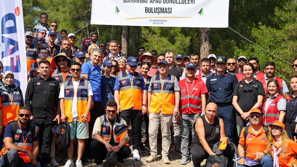  Manavgat’ta afet bilinci ve gönüllülük için doğa yürüyüşü