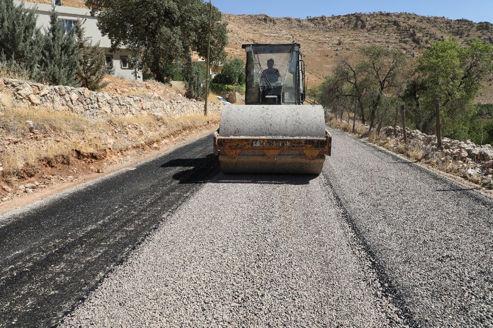 Mardin'de 20 yıllık yol sorunu çözüme kavuşturuldu