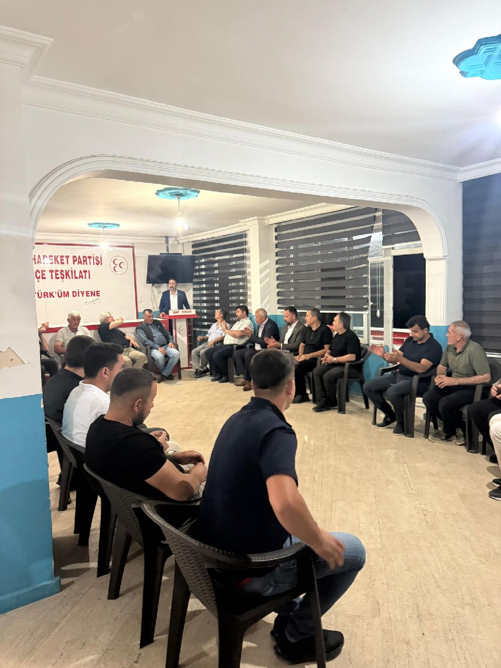 MHP Bucak’ta bayramda kenetlendi! Bayramlaşma programında buluştular