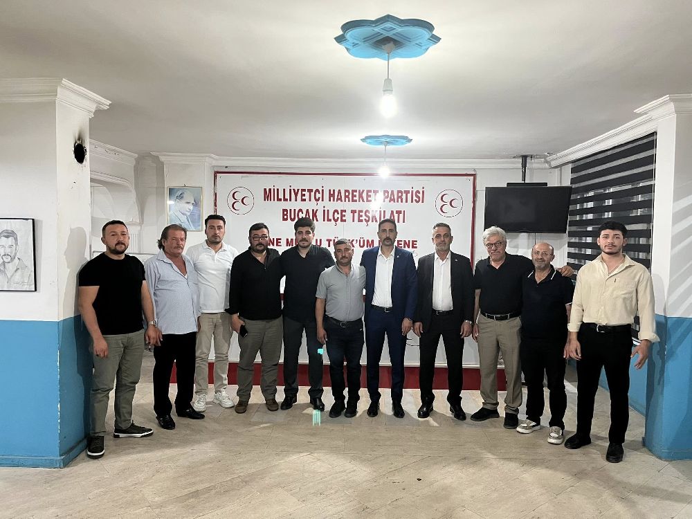 MHP Bucak’ta bayramda kenetlendi! Bayramlaşma programında buluştular
