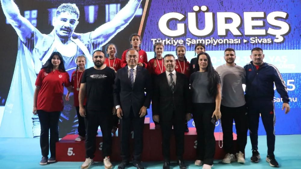  Minikler Türkiye Güreş Şampiyonası sona erdi  Antalya ve Isparta  damgayı vurdu 