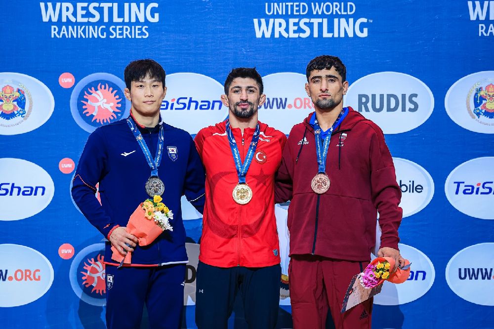 Moğolistan Ulaanbaatar Open Ranking Serisi'nde Grekoromen Güreşçilerimizden Madalya Yağmuru 4 Altın, 2 Gümüş, 1 Bronz!