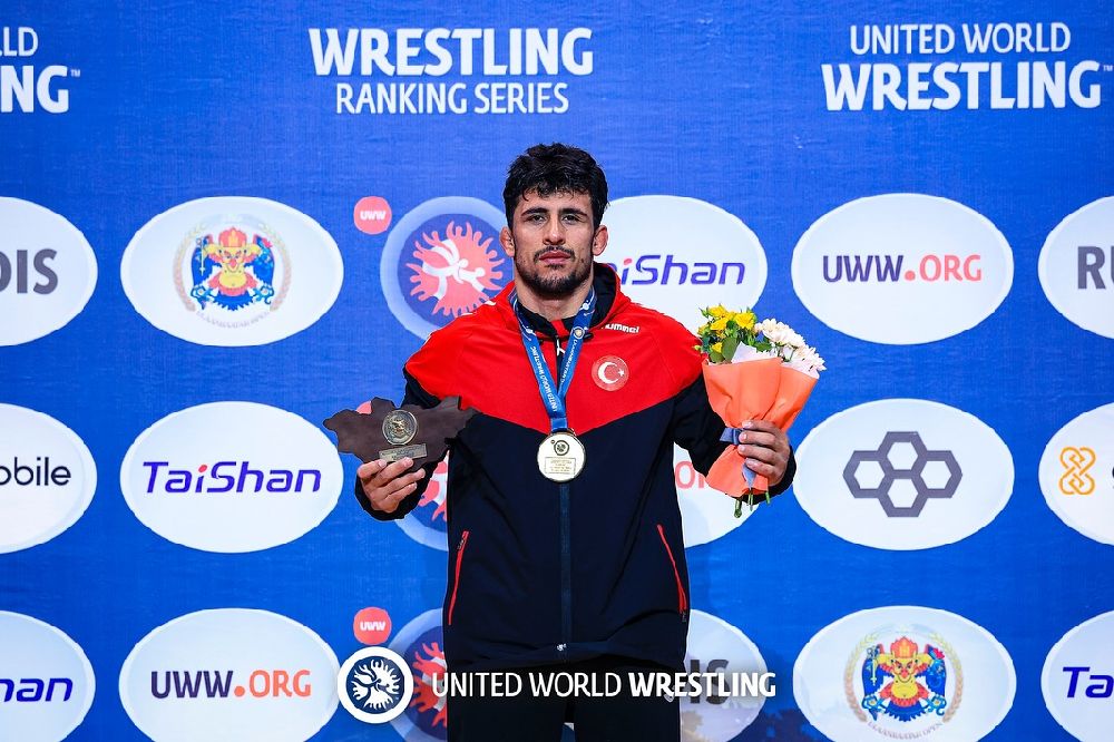 Moğolistan Ulaanbaatar Open Ranking Serisi'nde Grekoromen Güreşçilerimizden Madalya Yağmuru 4 Altın, 2 Gümüş, 1 Bronz!