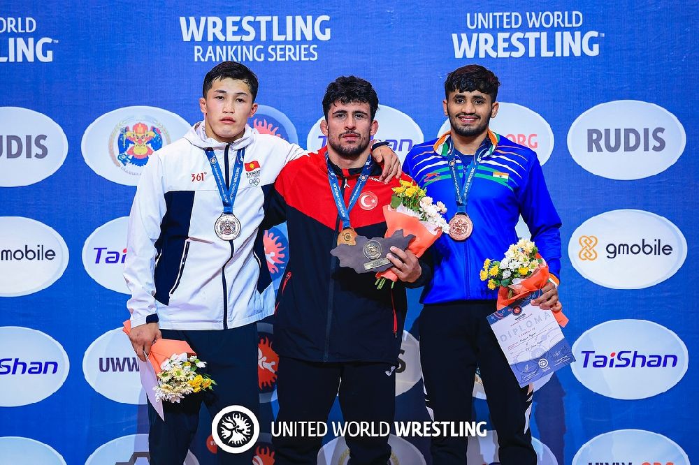 Moğolistan Ulaanbaatar Open Ranking Serisi'nde Grekoromen Güreşçilerimizden Madalya Yağmuru 4 Altın, 2 Gümüş, 1 Bronz!