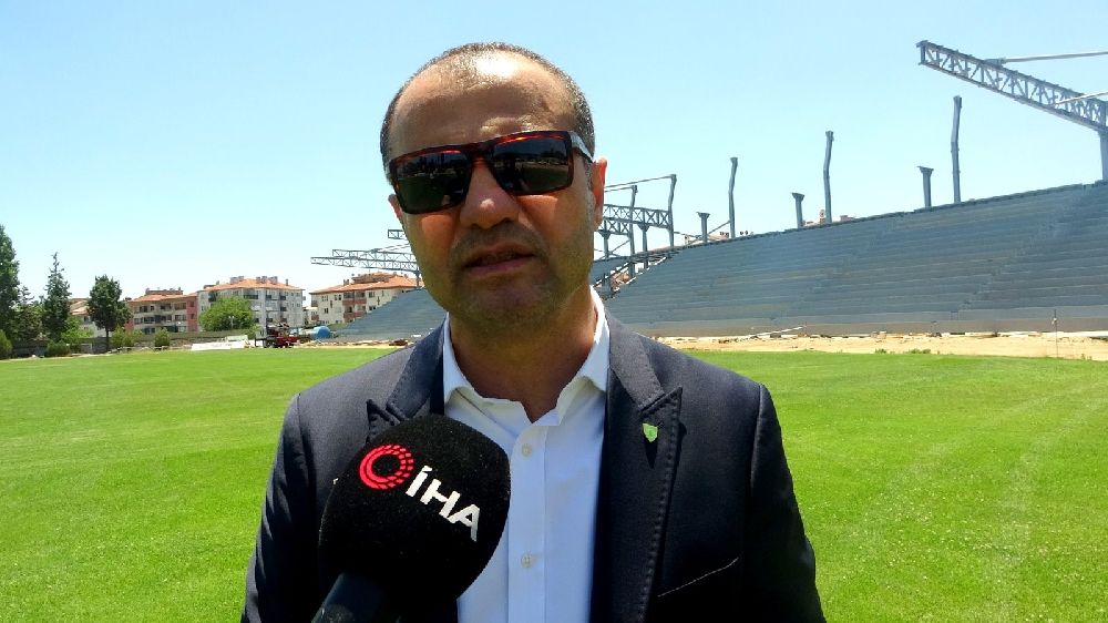 Muğla Atatürk Stadyumu’nda yeni tribün inşaatı hızla sürüyor