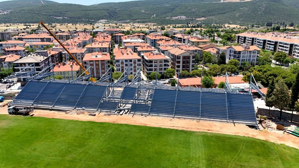 Muğla Atatürk Stadyumu’nda yeni tribün inşaatı hızla sürüyor