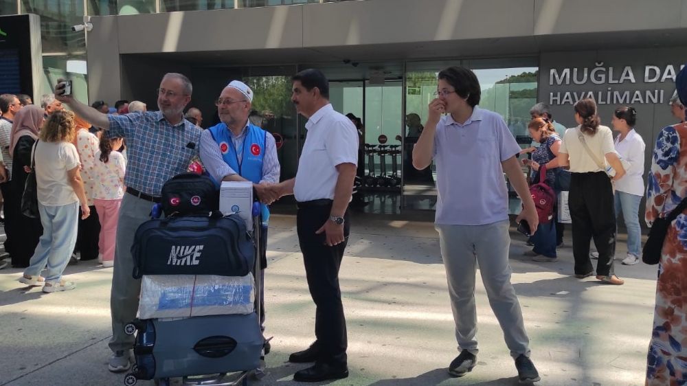 Muğla hacıları yurda döndü
