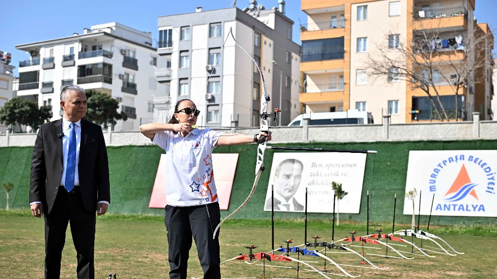 Muratpaşa’da hedef yeni Mete Gazoz’lar yetiştirmek