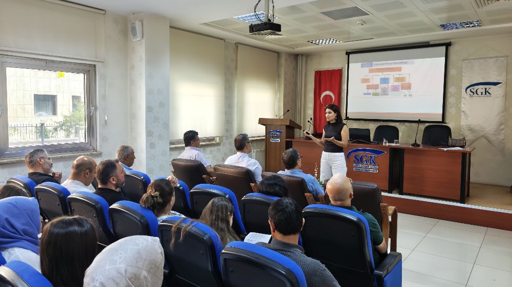 Niğde SGK personeline iş sağlığı ve güvenliği eğitimi verildi
