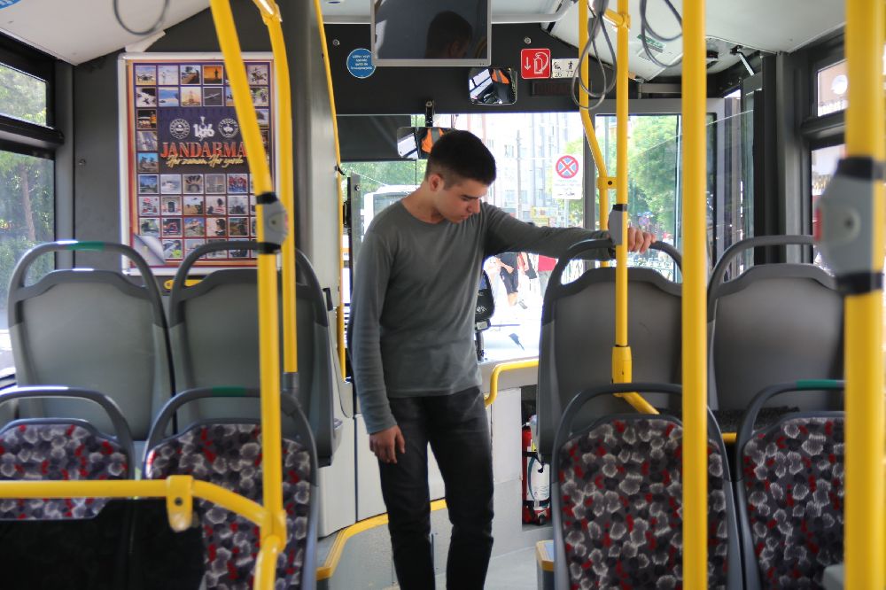 (ÖZEL) Eskişehirli gencin tek tutkusu toplu taşıma araçları